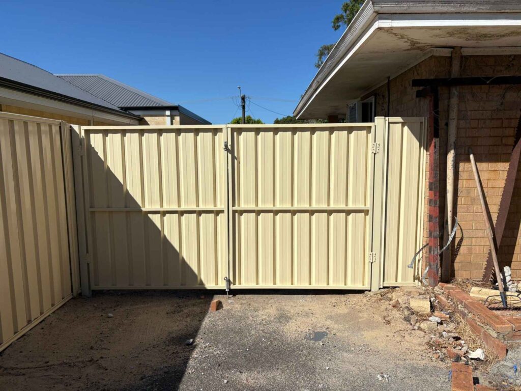 pinelap fencing Perth, timber fencing cost Perth, treated pine fencing